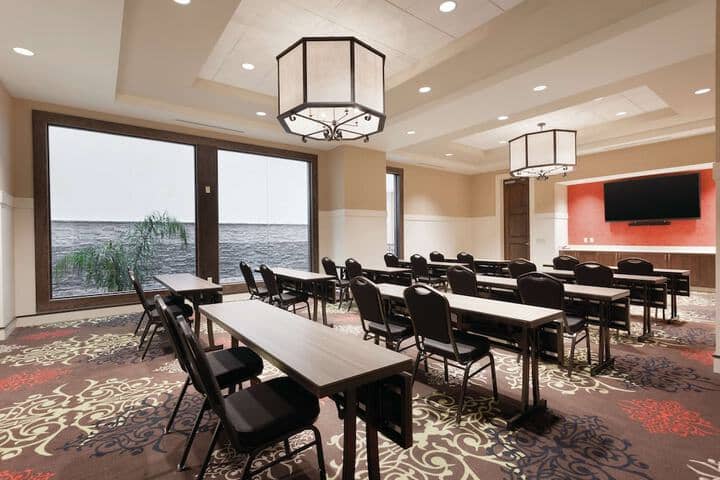 Meeting facility